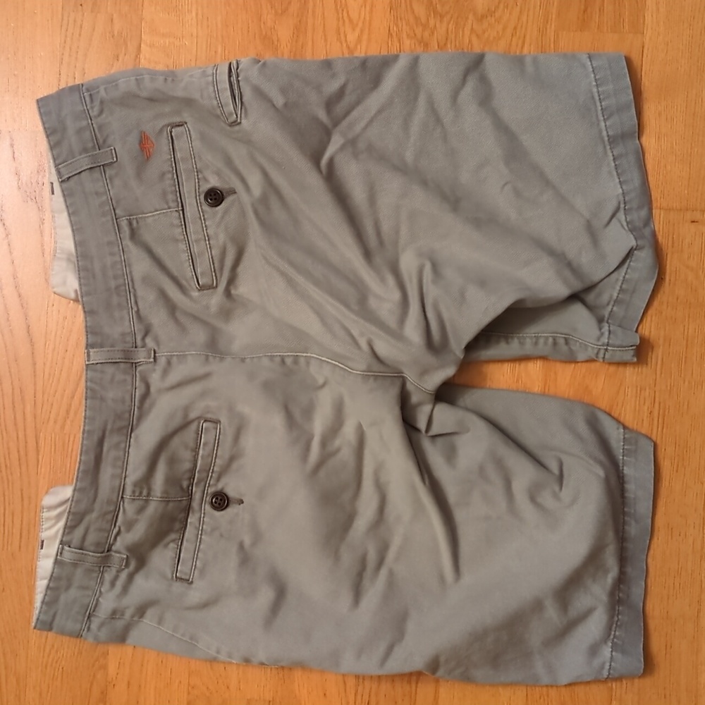 Dockers Mens Size 32 Flat Front Shorts